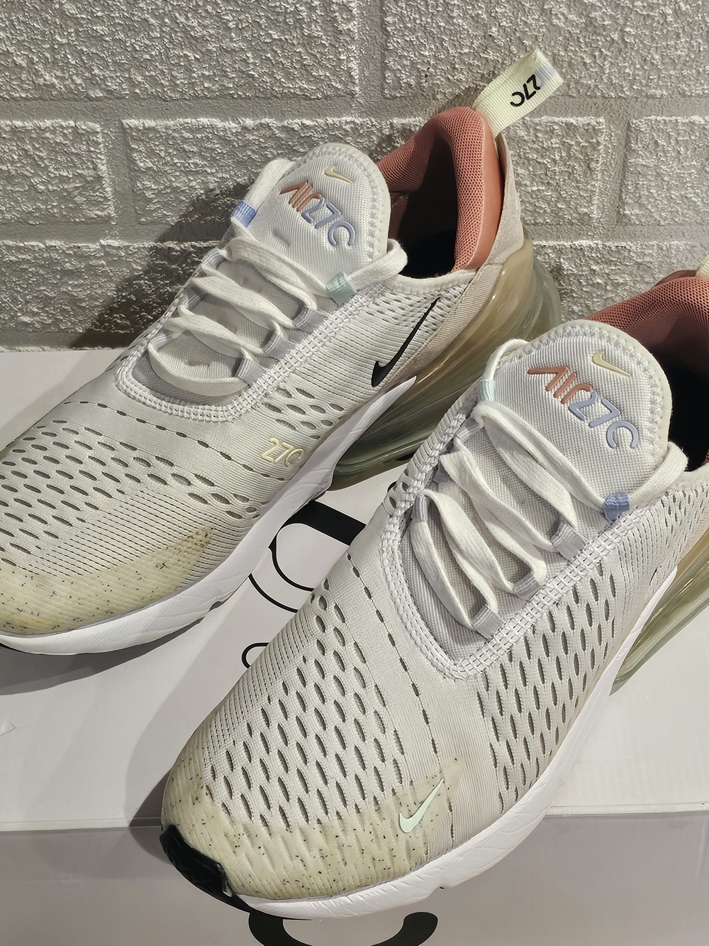 Nike White Air Max 270 with Coral Lining and Mint Accents - Picture 7 of 13